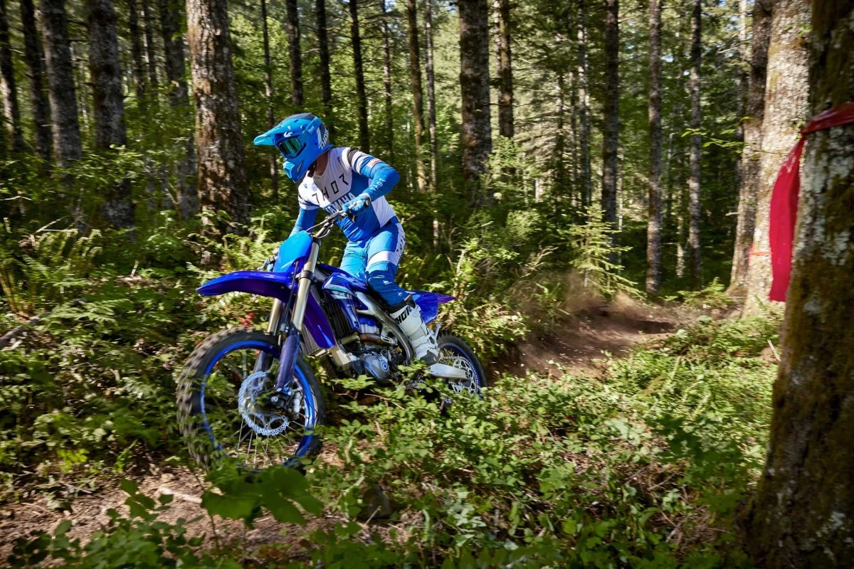 YZ450FX 2025 - Image 10