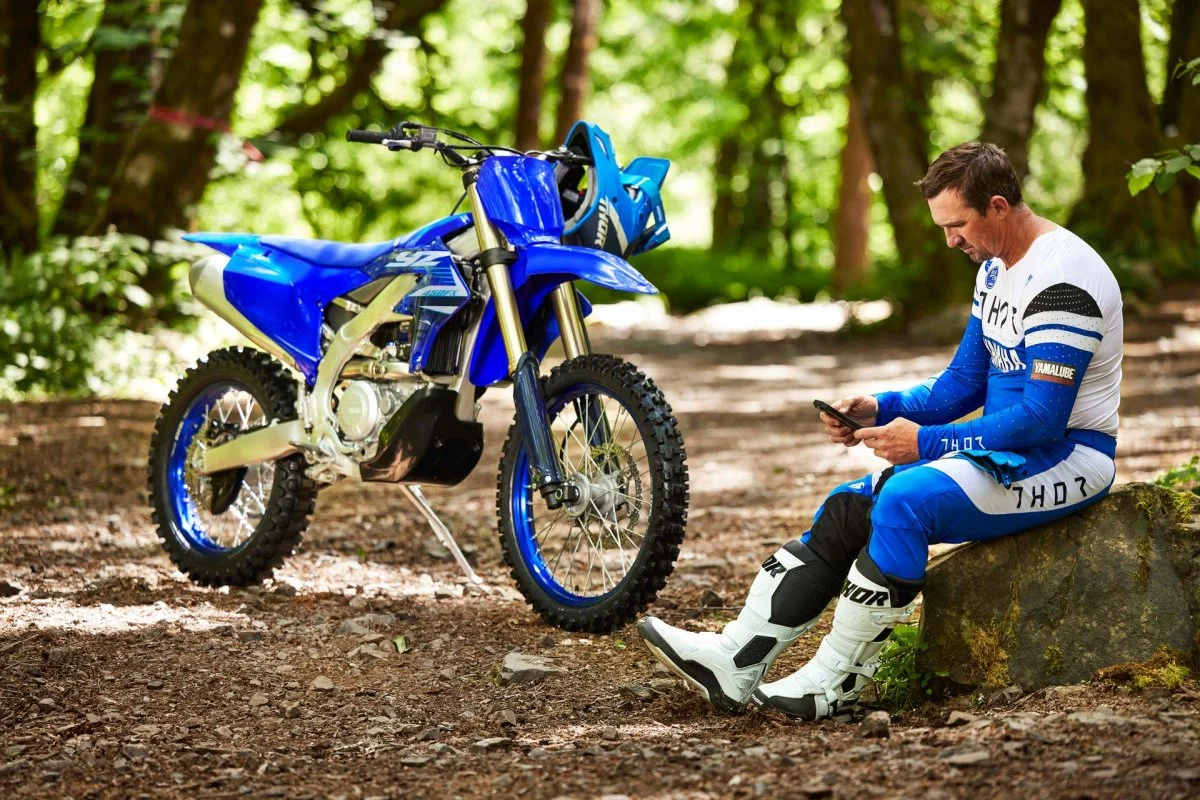 YZ450FX 2025 - Image 9